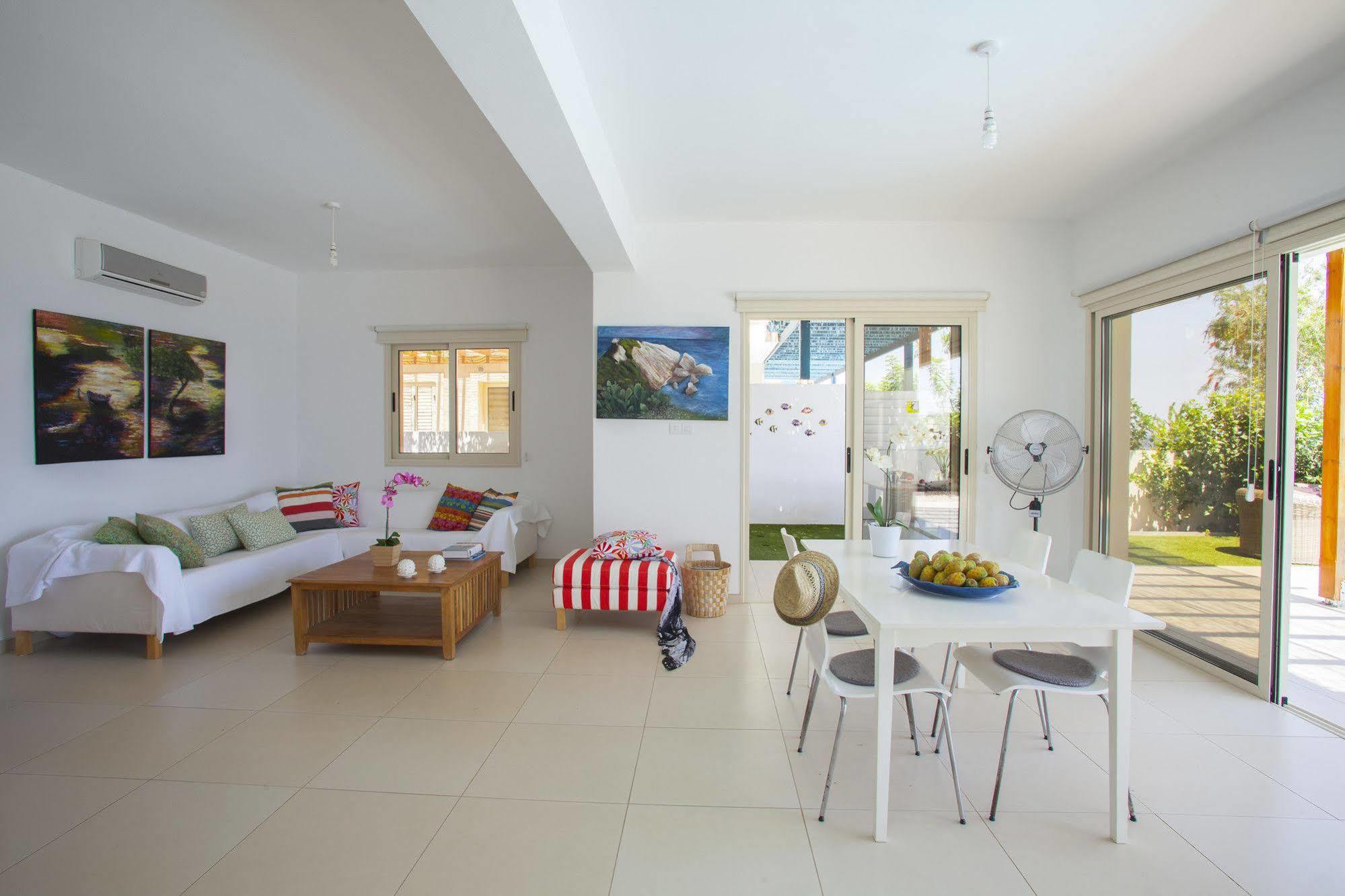 House 7, The Artisan Resort Protaras Eksteriør bilde